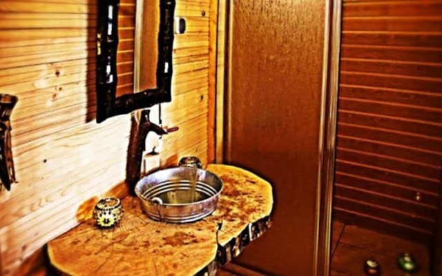 Shambala Lodge - Adults Only