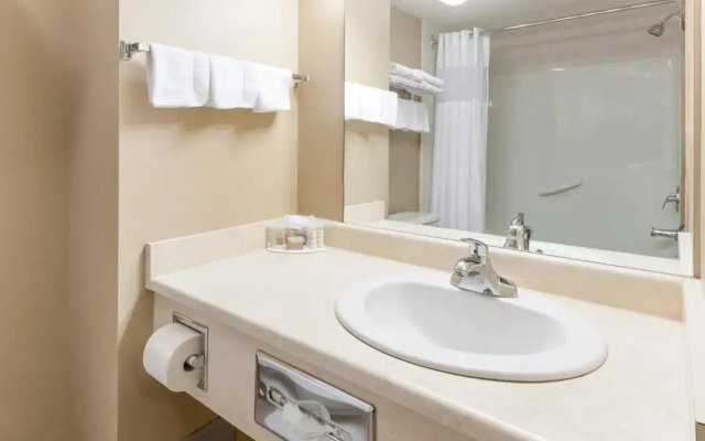 Super 8 Fort Saskatchewan