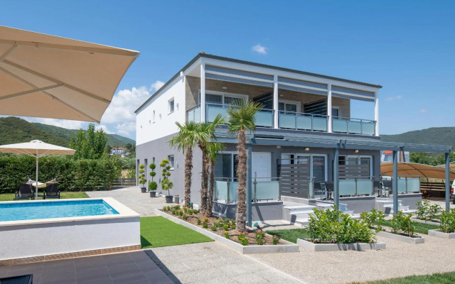 Astra Sarti Luxury Suites