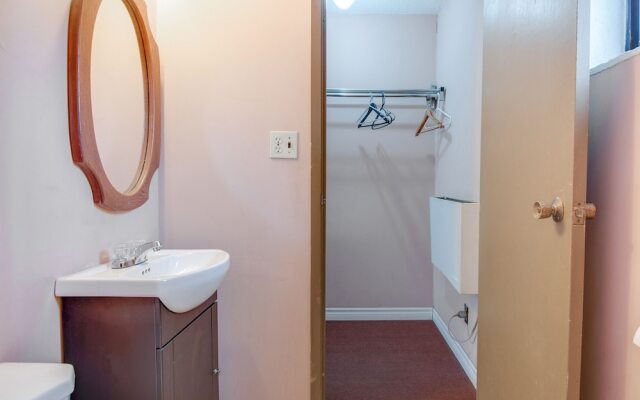Falls Inn Near Casino Niagara By OYO