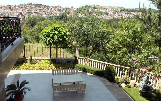 Garden Guest House