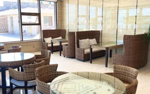 Dongyuemeishu Homestay (Qingdao Laoshan Scenic Area)