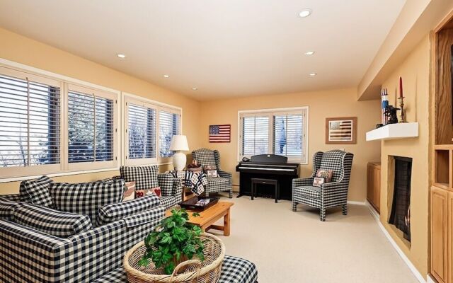 Snowmass Home with Hot Tub, Decks & Mountain Views - 921 by RedAwning