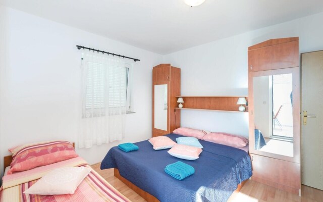 Stunning Home in Vidalici With Wifi and 1 Bedrooms