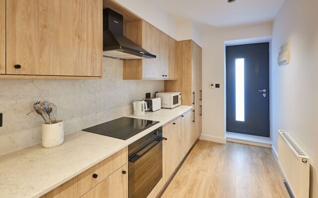 Host Stay Taylor Street