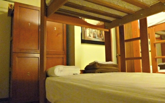 Lima Backpackers