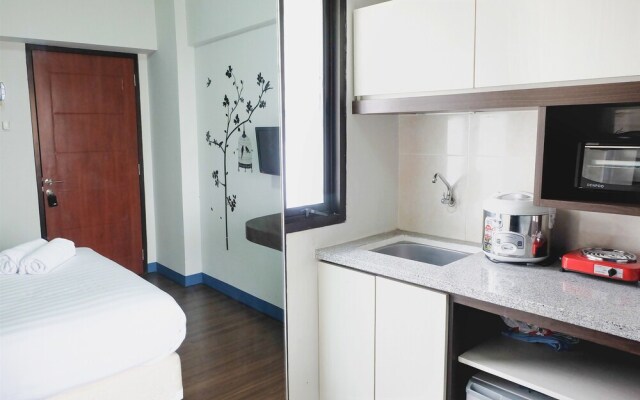 Artistic Studio Room Kebagusan City Apartement