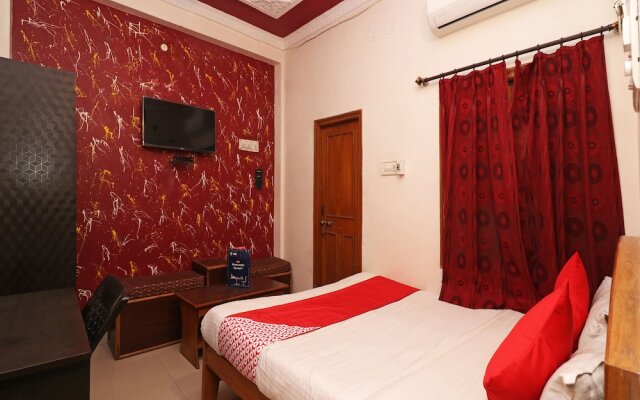 Oyo 1021 Hotel Gayatri Residency