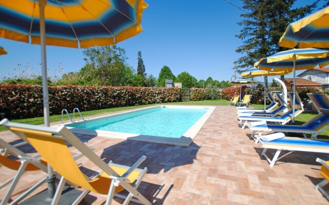 Nice Apartment in Montecatini Terme With Wifi, 2 Bedrooms and Outdoor Swimming Pool