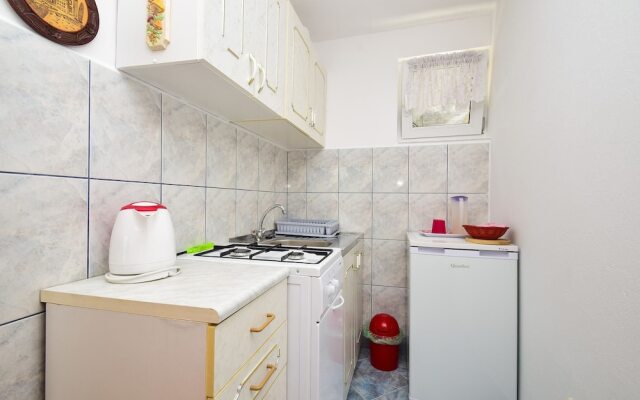 Apartments Mira Vir