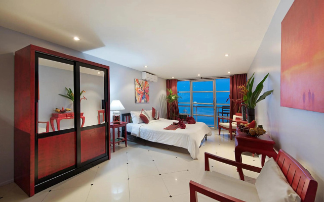 Enjoy Beach Hotel