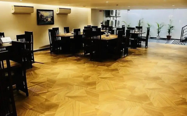Hotel 91 Huda City Centre