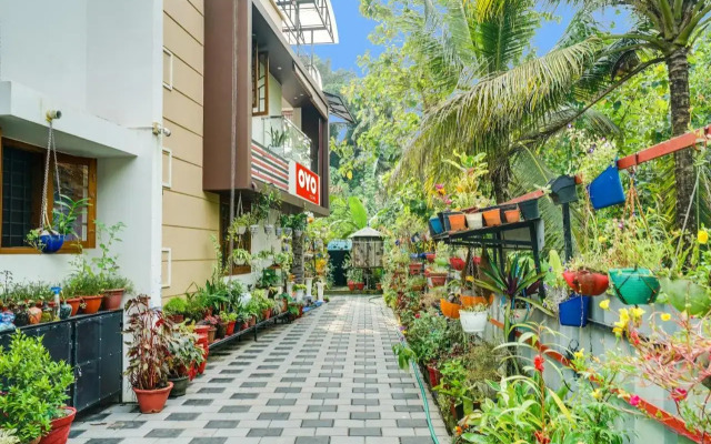 Oyo Flagship 702272 Vaishnavam Residency