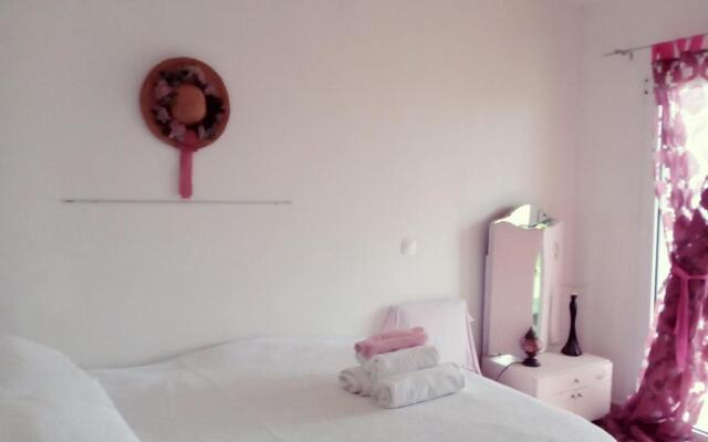 Alexia's house