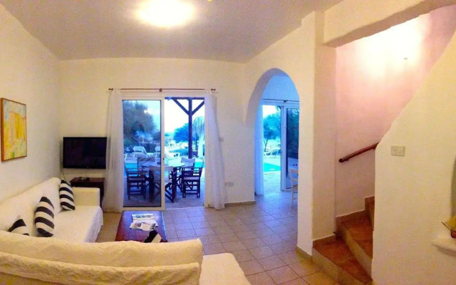 Thalassines Beach Villas