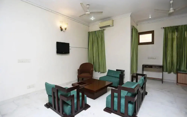 The Red Orchid By OYO Rooms