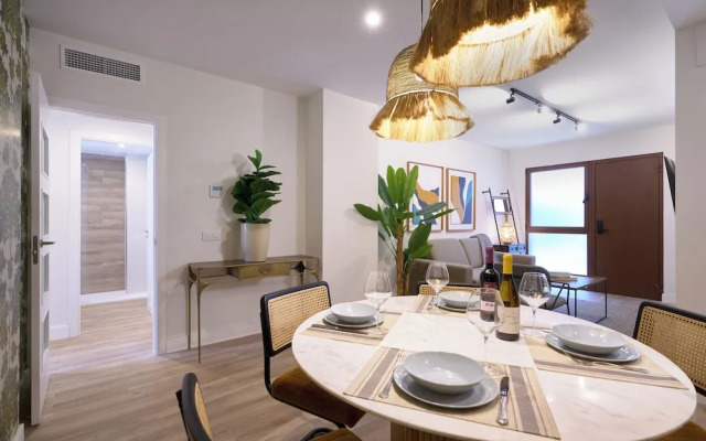 Casa Pizarro, by Homing U