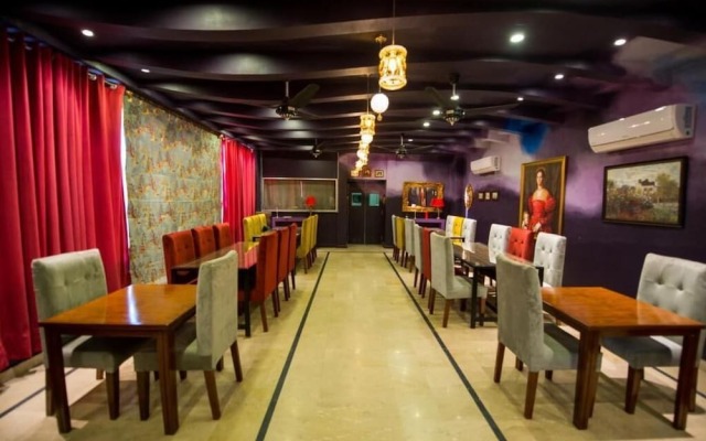 Hotel Holiday Lahore