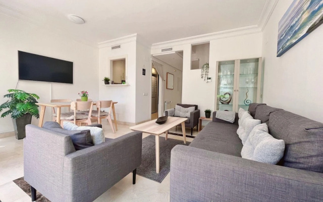 Casa Mila Roda Sleeps 4 With Pool