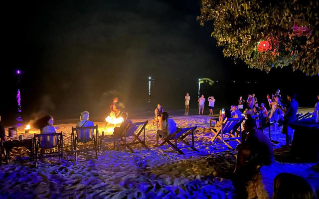 Phi Phi Relax Beach Resort