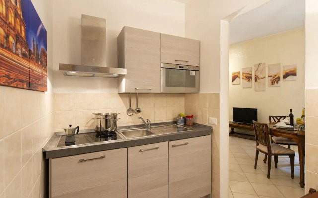 Rome Trevi Fountain Apartment