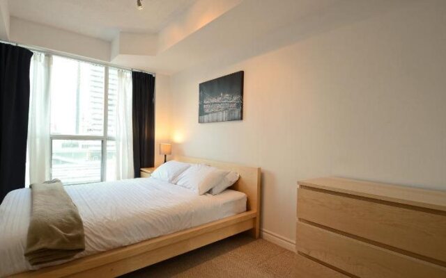 Royal Stays Suites - Blue Jays Way