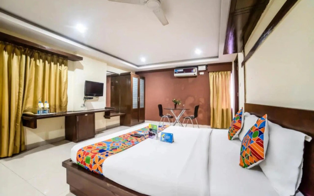 OYO 6648 Hotel Royal Residency