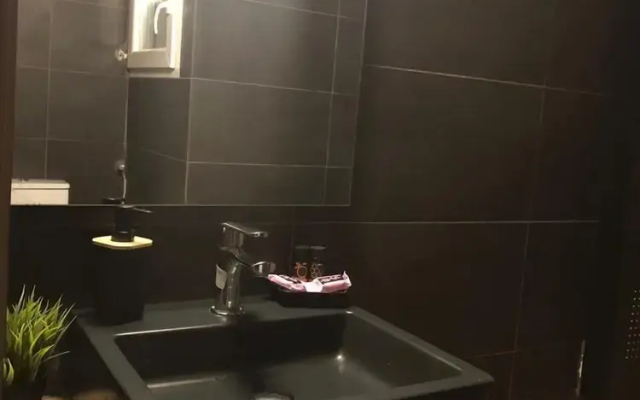 Home Plus Psirri Apartment