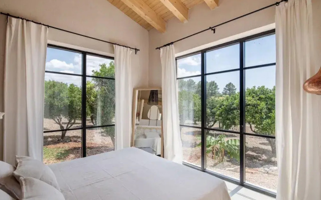 Lavish Villa With Private Pool