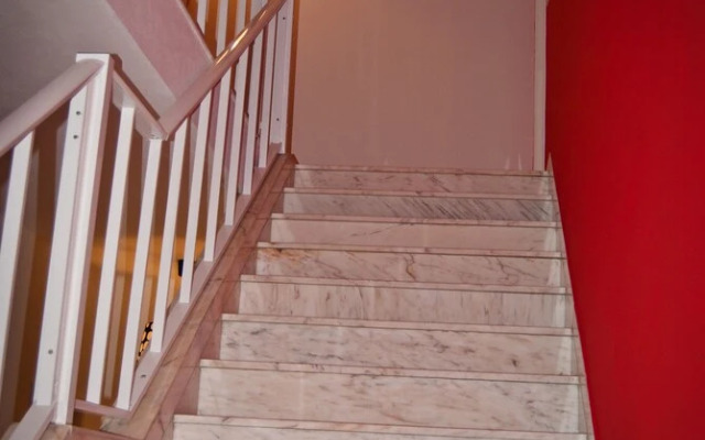 D. Dinis Low Cost Hostel