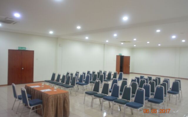 Virgo Batik Resort Teluk Batik Lumut