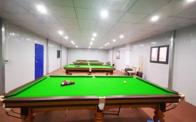 Qingnian Boutique Hotel（FeiDong longtang shuilishuidian dian）