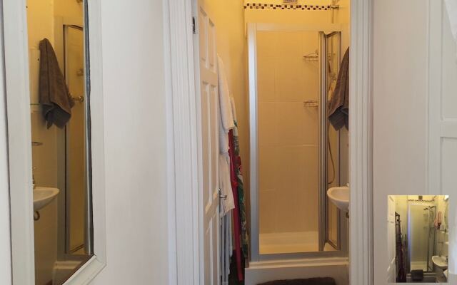 Charming 1-wall Bed Comfortable Studio in Nwlondon