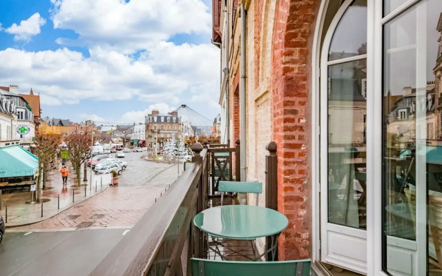 High-end 75m2 Apartment - Place Morny