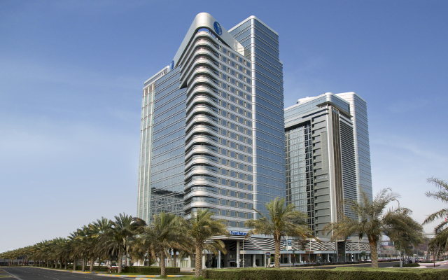 Pearl Rotana Capital Centre