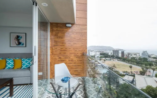 Modern 1 BR Barranco Apartment High Floor
