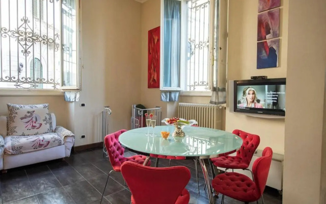 Indipendenza Apartment by Mamo Florence