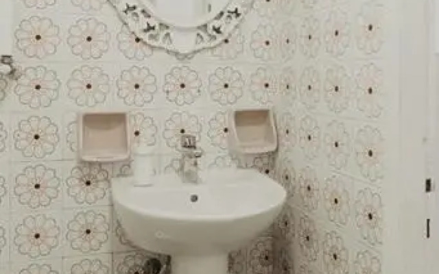 “Ivory house”with sea view