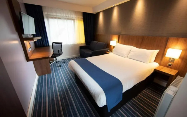 Holiday Inn Express Chester - Racecourse by IHG