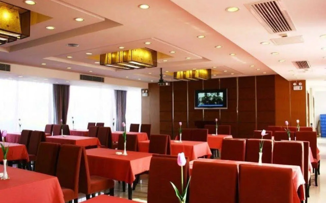 Five-Star Business Hotel
