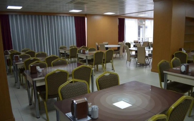 Quars Garden Hotel