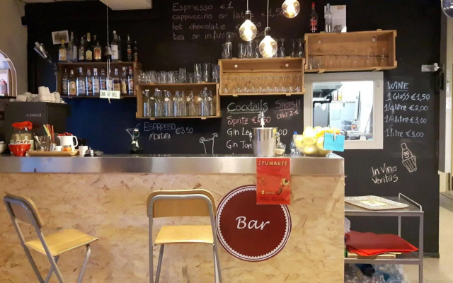 Lake Como Hostel