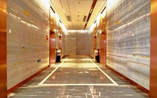 Zhong Rui Hotel