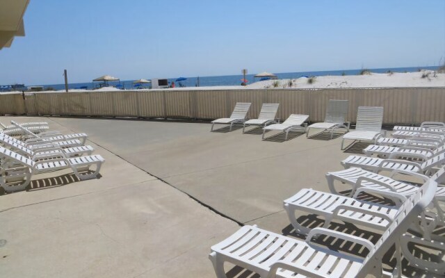 Gulf House 401 3 Bedroom Condo by RedAwning