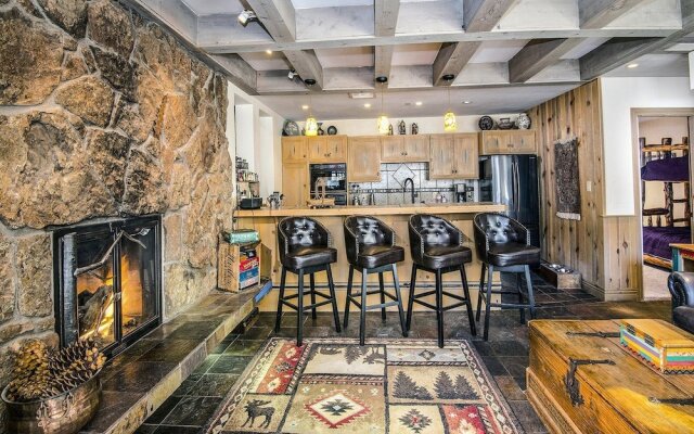 Village Center Condo 1F