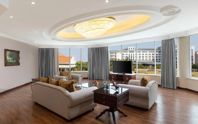 Xiamen C&D Hotel
