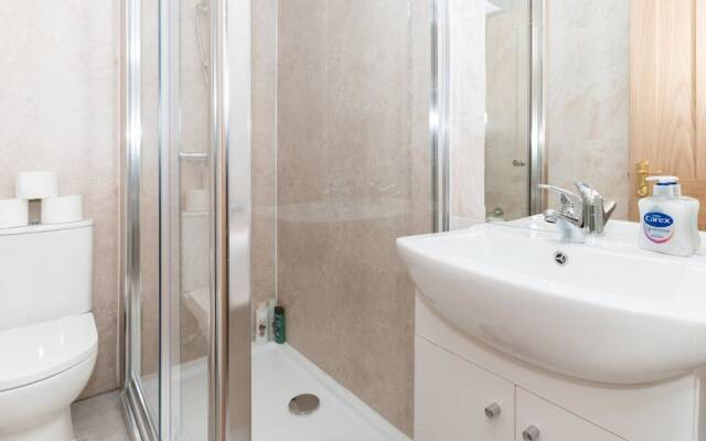 Brilliantly Located 2BD Flat Heart of Edinburgh!