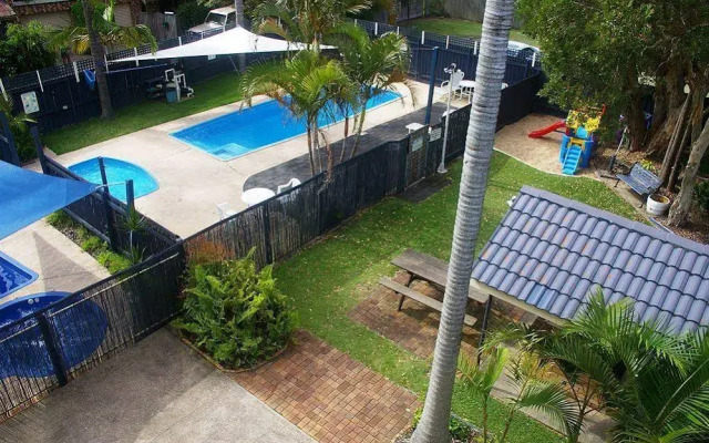 Ocean Spray Apartments Hotel
