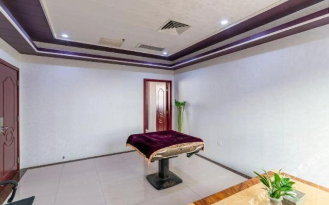 Junhe Hotel