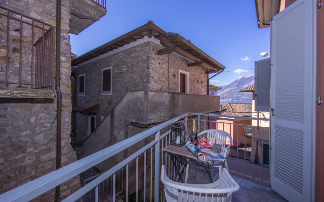 Fontana Del Lago Apt. 2